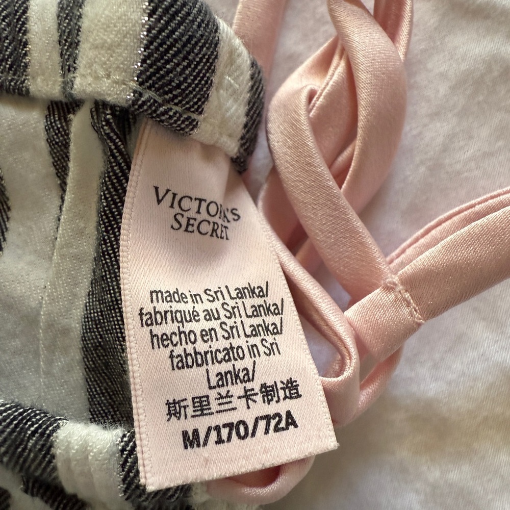 Victoria Secret pajama set. Size M Charcoal grey and white stripes - Picture 4 of 4